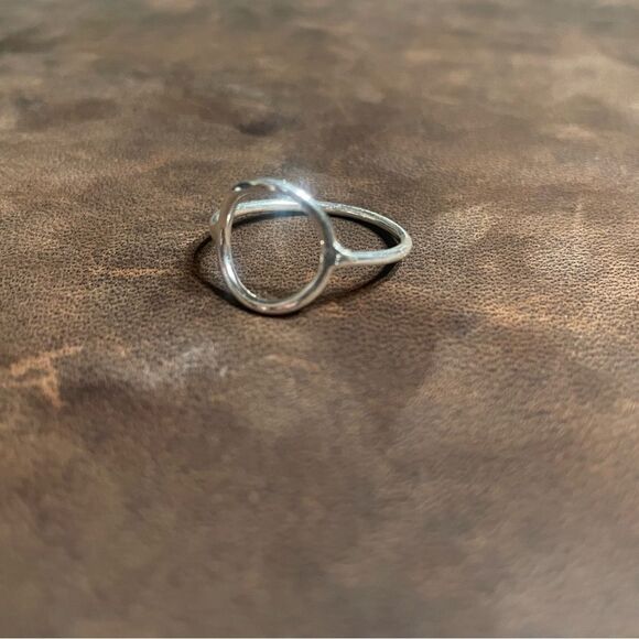 Tiny Delicate  Circle Ring Sterling Silver 925 Size 8 Minimalist Jewelery - Picture 1 of 14